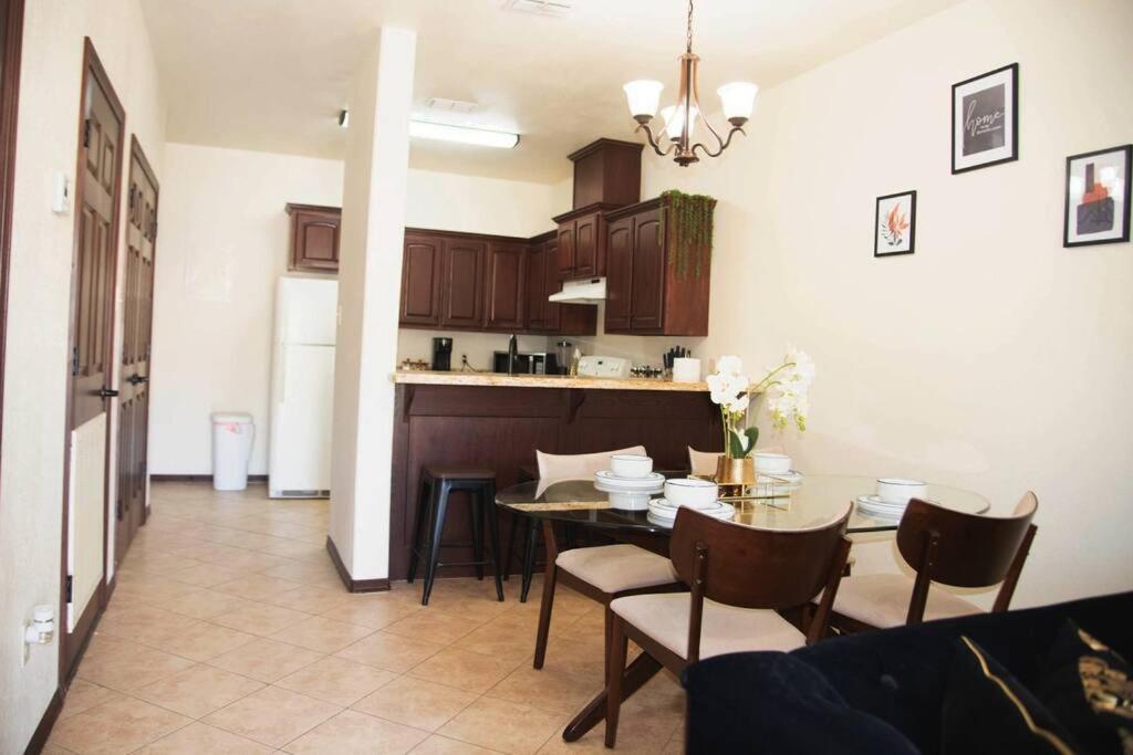 1 Min To University Utrgv 2Bd 2Bt Town Suite Edinburg Extérieur photo